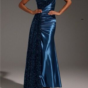Elegant Blue Evening Gown